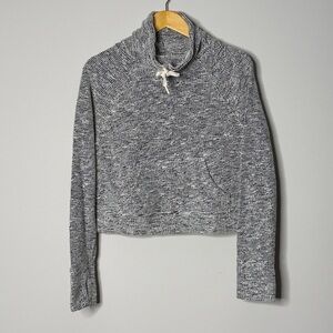 OFFLINE BY AERIE Textured Cropped Black and White Sweater Size S